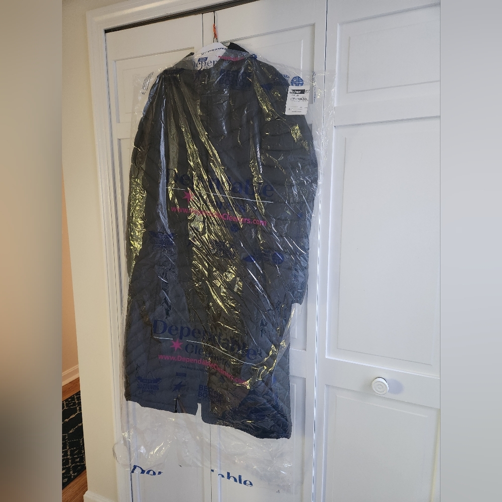 LL Bean Women's Ultralight 850 Down Hooded Coat, Long - like new
